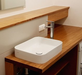 Tischlerei Sebastian Schramm, Dresden Neustadt – Bad Innenausbau, Holz Eiche