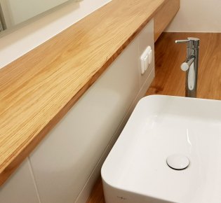 Tischlerei Sebastian Schramm, Dresden Neustadt – Bad Innenausbau, Holz Eiche