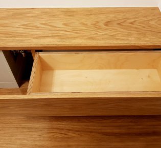 Tischlerei Sebastian Schramm, Dresden Neustadt – Bad Innenausbau, Holz Eiche, Schubkasten