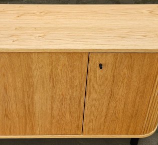 Tischlerei Sebastian Schramm, Dresden Neustadt – Sideboard als HiFi-Möbel