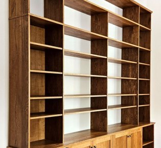 Tischlerei Sebastian Schramm, Dresden Neustadt – Wohnzimmer Bücherregal Wildeiche
